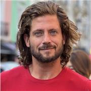 Experto en español. Ayudo a dar sentido al mensaje gramatical. Enseño a comprender el lenguaje desde cero.